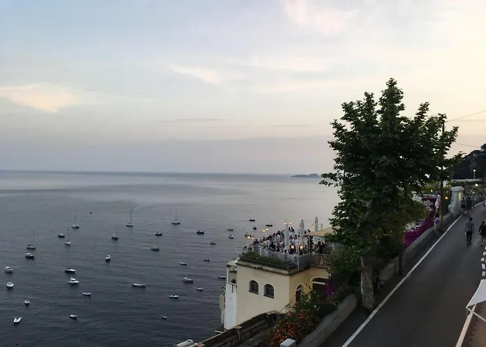 アパート Maison Raphael