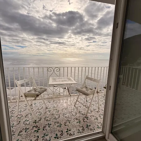 Apartament Maison Raphael *